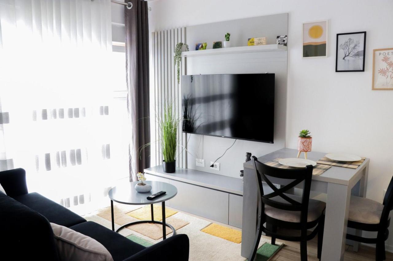 Comfy Studio At 'Mangalem21 Complex' Parking-Wifi-Ac-View Tirana Exteriör bild